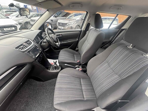 Used Suzuki Swift 2015 for sale - 75545939: Photo 28