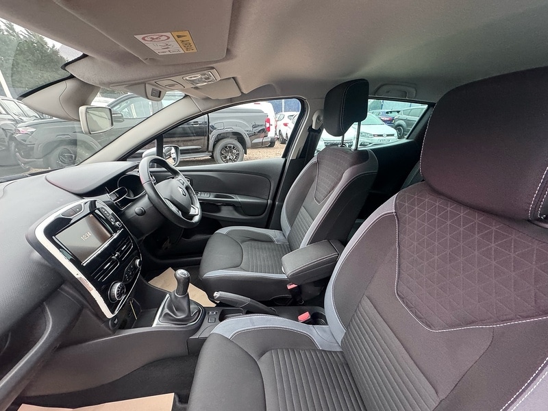 Used Renault Clio 2015 for sale - 77114221: Photo 24