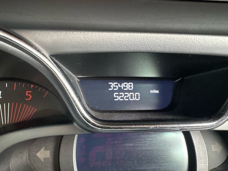 Used Renault Captur 2017 for sale - 77735237: Photo 32