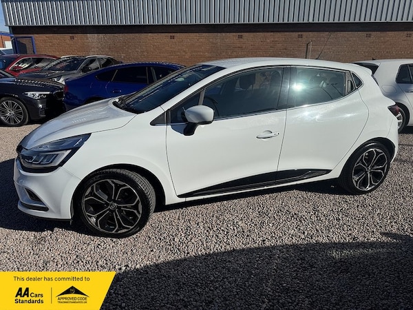 Used Renault Clio 2017 for sale - 76288022: Photo 24