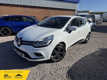Used Renault Clio 2017 for sale - 76288022: Photo 2