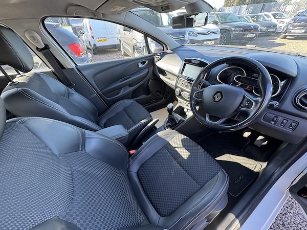 Used Renault Clio 2017 for sale - 76288022: Photo 30