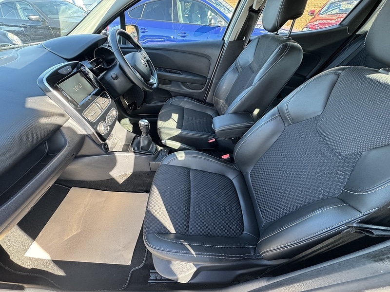 Used Renault Clio 2017 for sale - 76288022: Photo 36