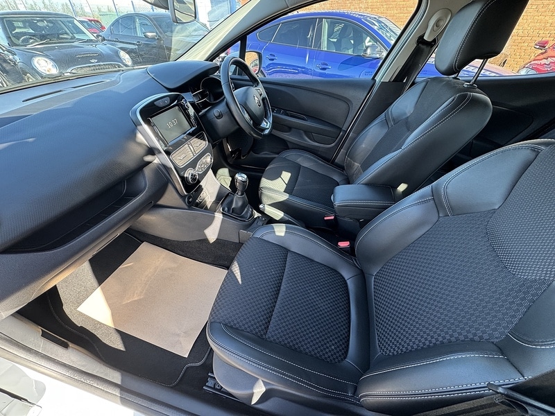 Used Renault Clio 2017 for sale - 76288022: Photo 37