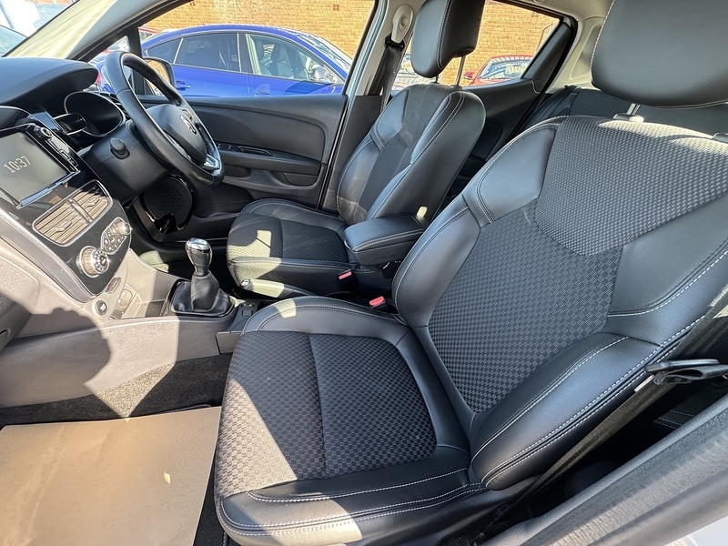 Used Renault Clio 2017 for sale - 76288022: Photo 40