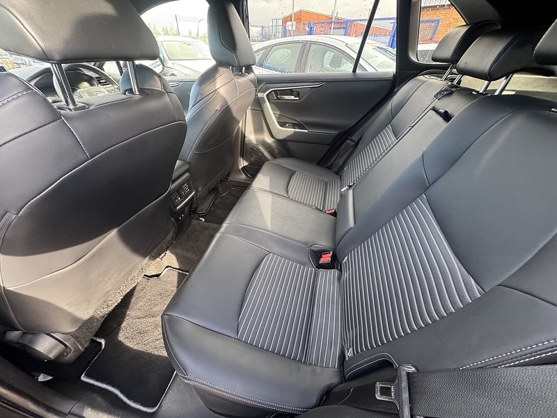 Used Toyota RAV4 2021 for sale - 76510336: Photo 22