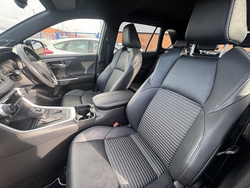 Used Toyota RAV4 2021 for sale - 76510336: Photo 24