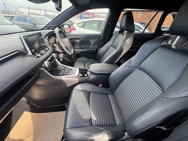 Used Toyota RAV4 2021 for sale - 76510336: Photo 25