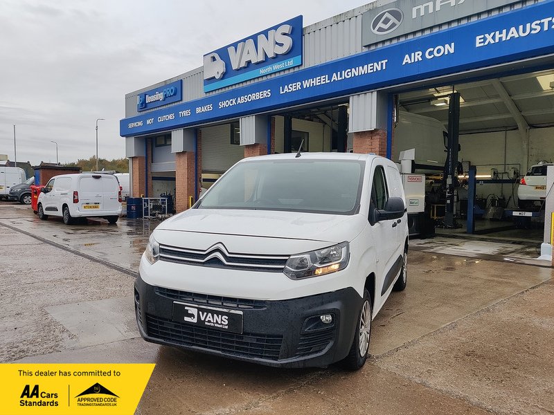 Used Citroen Berlingo 2021 for sale - 76413337: Photo 2