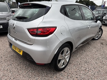Used Renault Clio 2016 for sale - 76287990: Photo 4