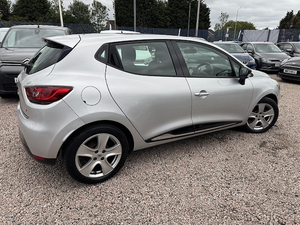 Used Renault Clio 2016 for sale - 76287990: Photo 5
