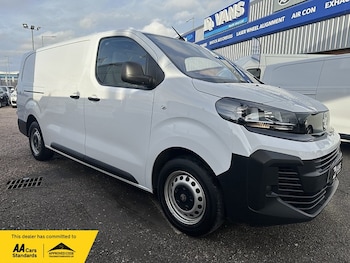 Vauxhall Vivaro feature image