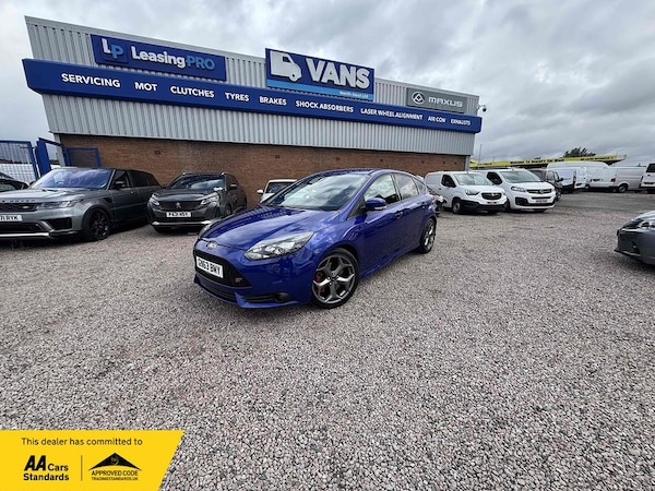 Used Ford Focus 2013 for sale - 75440569: Photo 2