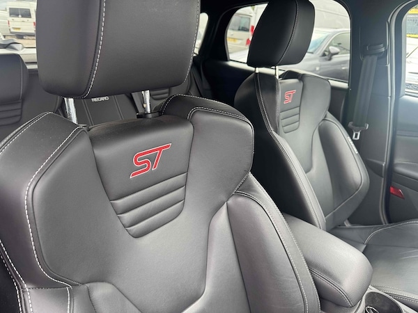 Used Ford Focus 2013 for sale - 75440569: Photo 31