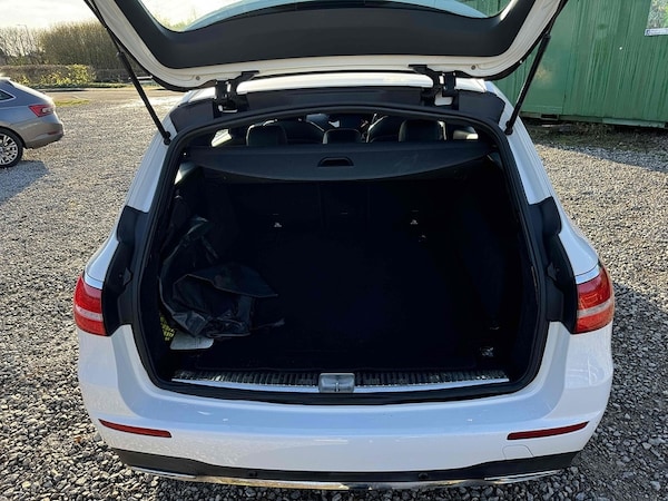 Used Mercedes-Benz E-Class 2017 for sale - 76193933: Photo 11