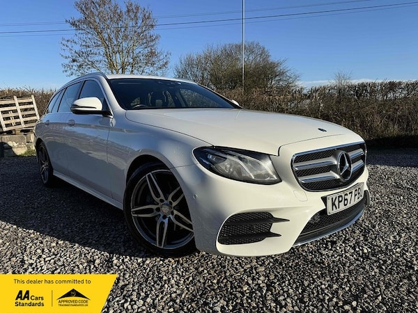 Used Mercedes-Benz E-Class 2017 for sale - 76193933: Photo 2
