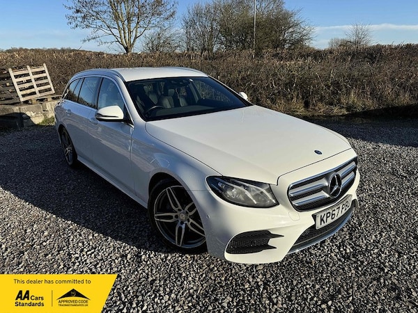 Used Mercedes-Benz E-Class 2017 for sale - 76193933: Photo 3