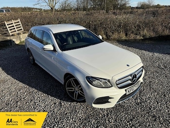 Used Mercedes-Benz E-Class 2017 for sale - 76193933: Photo 4