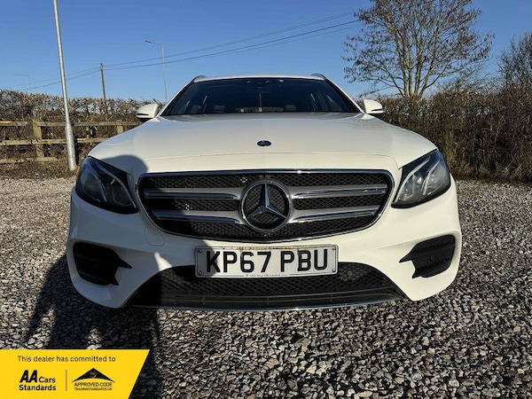 Used Mercedes-Benz E-Class 2017 for sale - 76193933: Photo 5