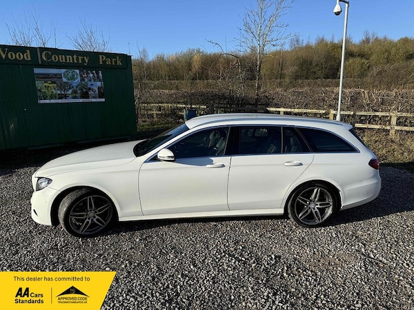 Used Mercedes-Benz E-Class 2017 for sale - 76193933: Photo 9