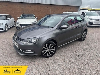 Used Volkswagen Polo 2014 for sale - 75545945: Photo