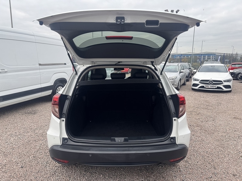 Used Honda HR-V 2015 for sale - 76320283: Photo 11