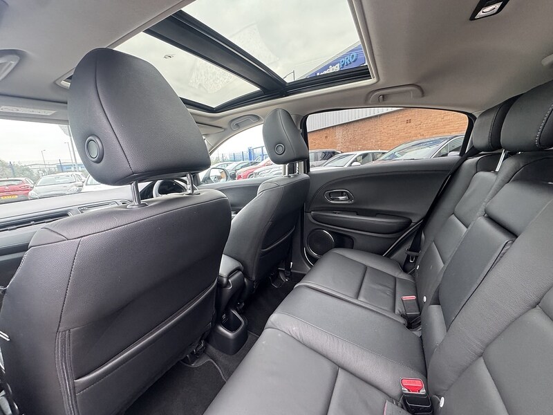 Used Honda HR-V 2015 for sale - 76320283: Photo 13