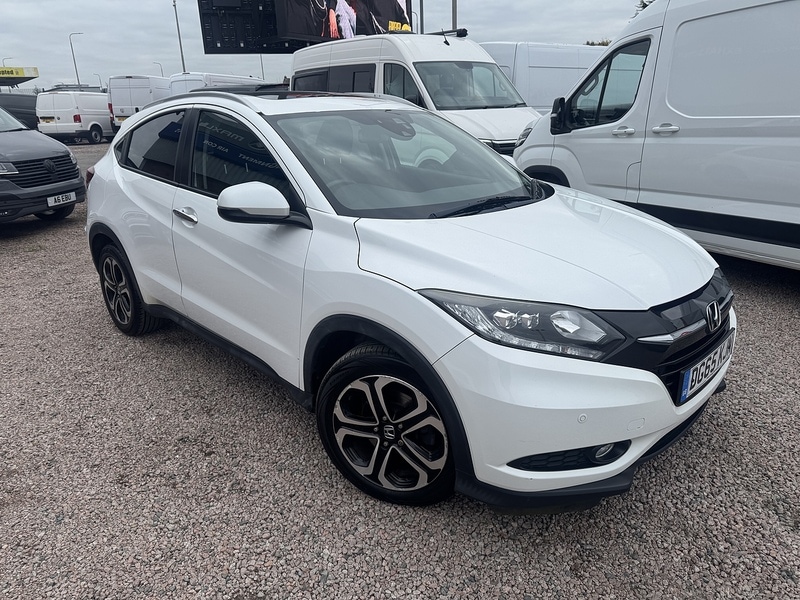 Used Honda HR-V 2015 for sale - 76320283: Photo 2