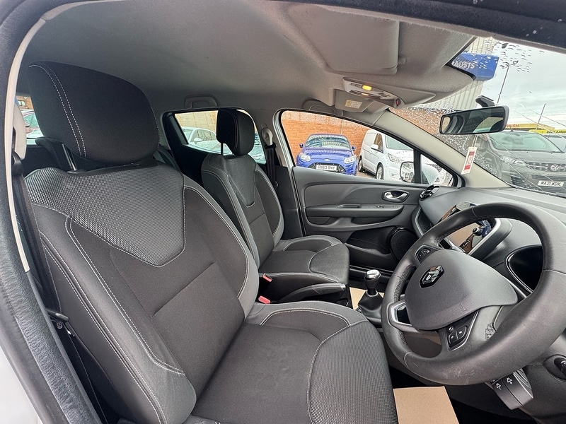 Used Renault Clio 2018 for sale - 76863551: Photo 15