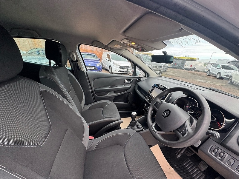 Used Renault Clio 2018 for sale - 76863551: Photo 16
