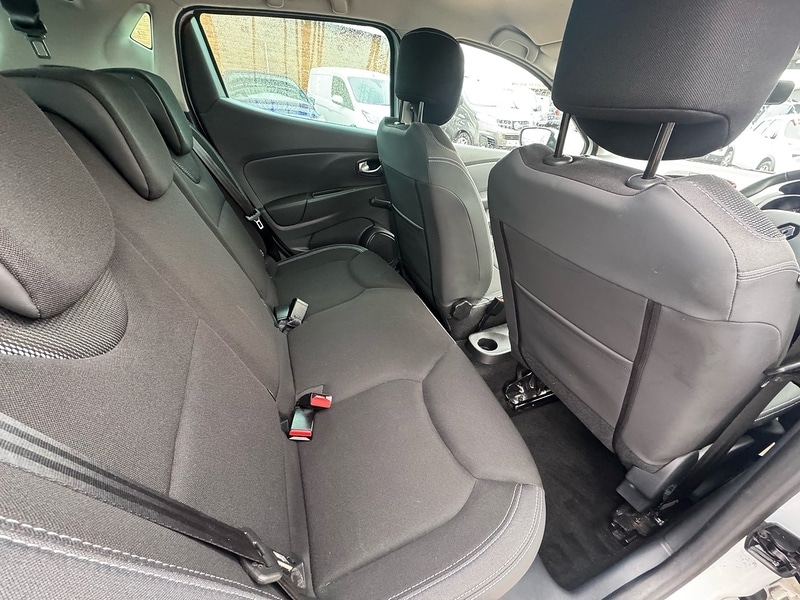 Used Renault Clio 2018 for sale - 76863551: Photo 20