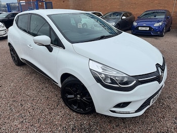 Used Renault Clio 2018 for sale - 76863551: Photo