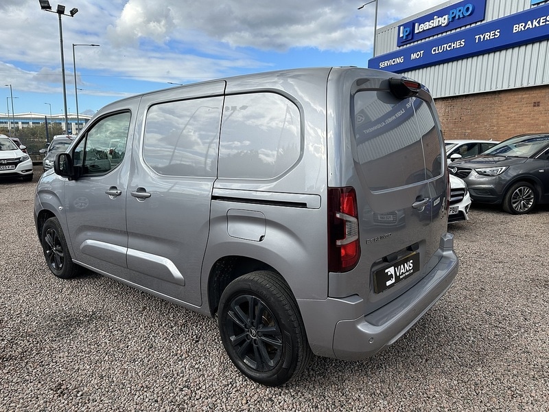 Used Citroen Berlingo 2021 for sale - 76334070: Photo 4