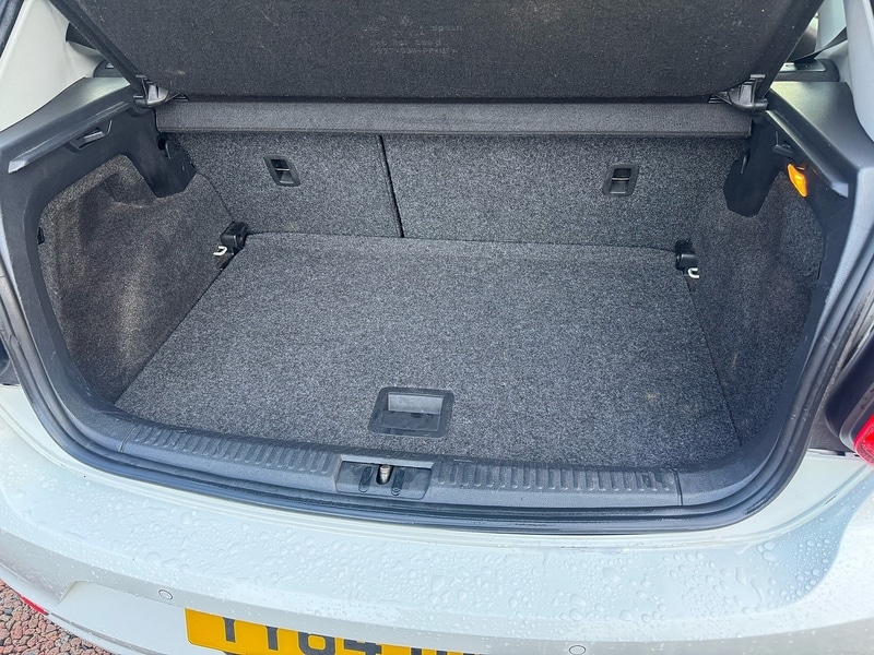 Used Volkswagen Polo 2014 for sale - 76969715: Photo 11