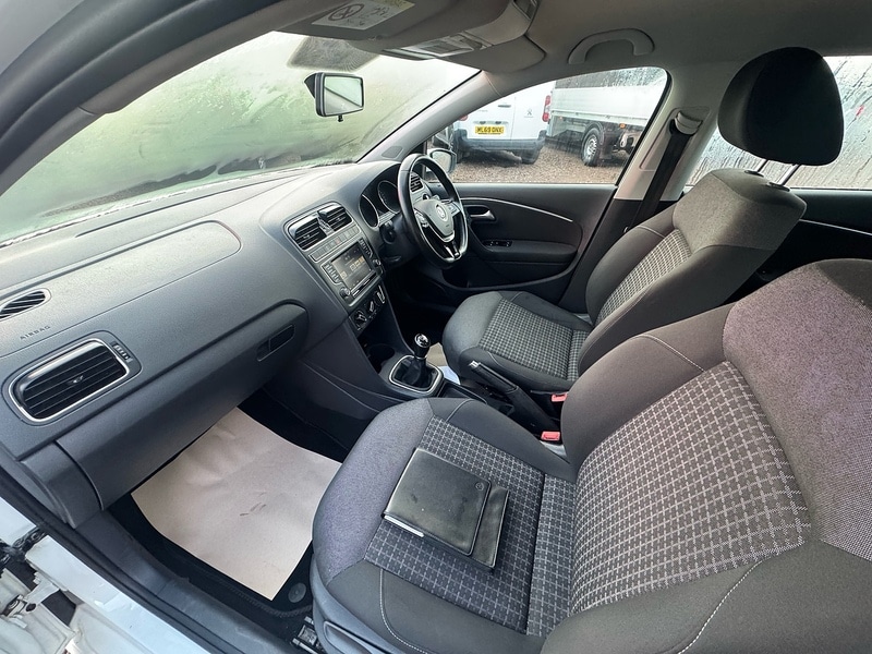 Used Volkswagen Polo 2014 for sale - 76969715: Photo 22