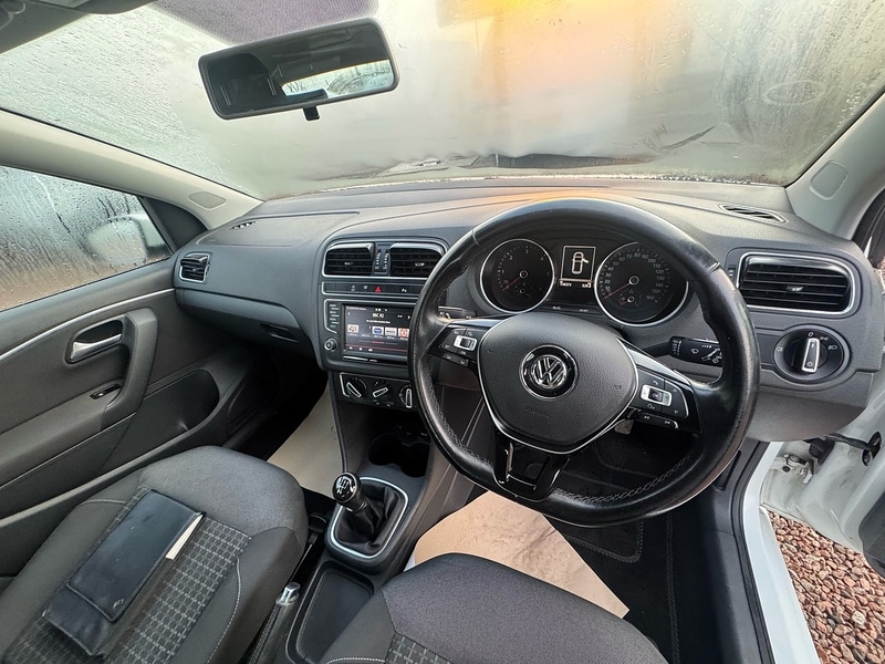 Used Volkswagen Polo 2014 for sale - 76969715: Photo 24