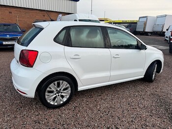 Used Volkswagen Polo 2014 for sale - 76969715: Photo