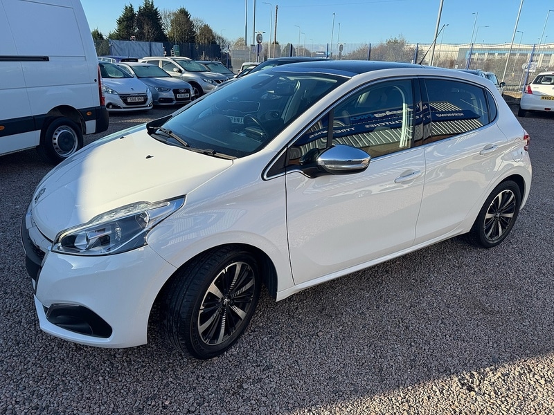 Used Peugeot 208 2018 for sale - 76626871: Photo 10