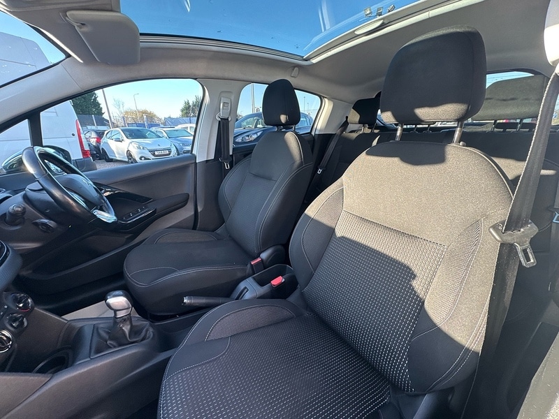 Used Peugeot 208 2018 for sale - 76626871: Photo 28