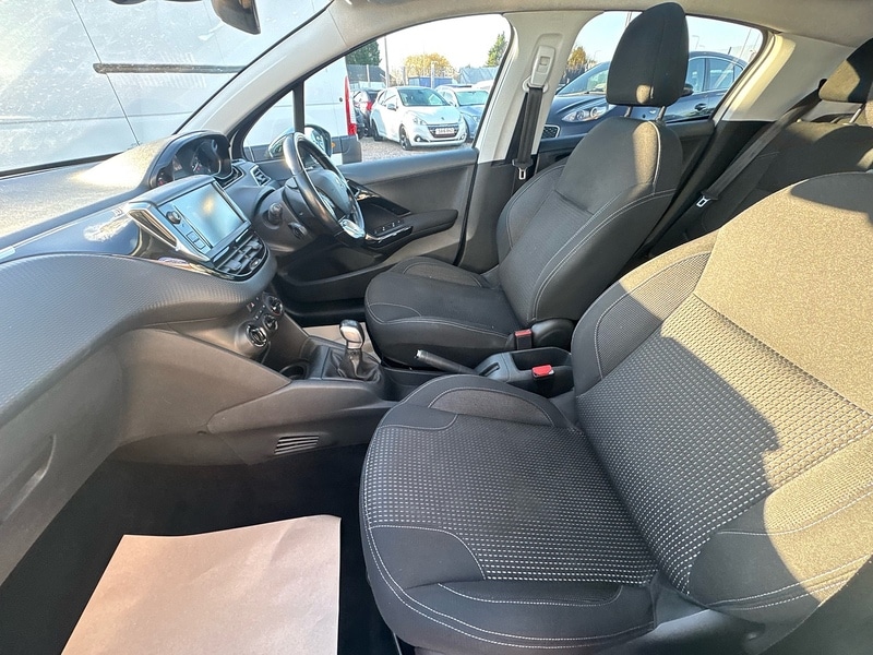 Used Peugeot 208 2018 for sale - 76626871: Photo 29