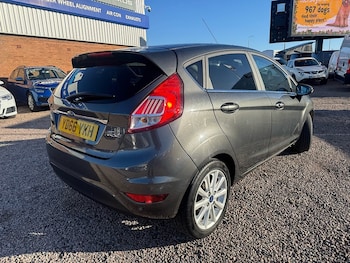 Used Ford Fiesta 2016 for sale - 76707343: Photo