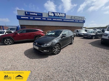 Used Volkswagen Polo 2016 for sale - 75537665: Photo