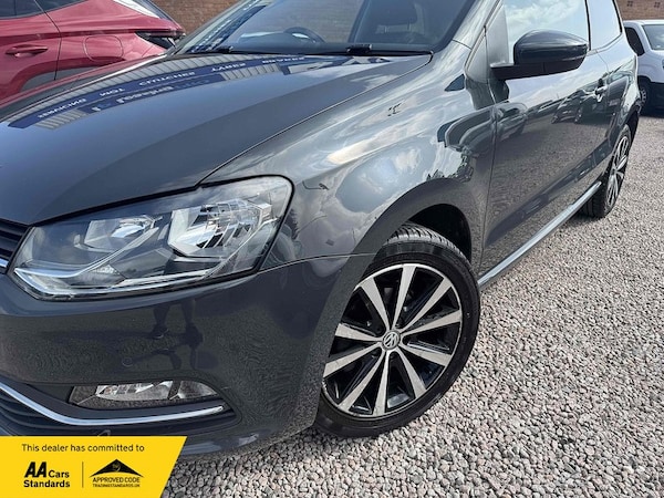 Used Volkswagen Polo 2016 for sale - 75537665: Photo 4