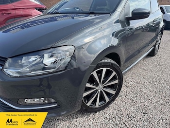 Used Volkswagen Polo 2016 for sale - 75537665: Photo