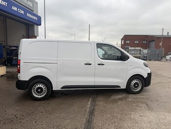 Used Vauxhall Vivaro 2024 for sale - 76496938: Photo