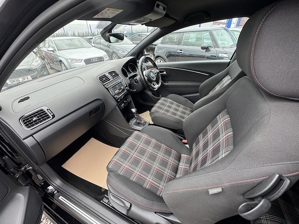 Used Volkswagen Polo 2016 for sale - 76288020: Photo 24
