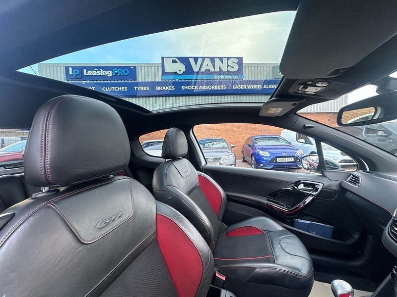 Used Peugeot 208 2016 for sale - 76626870: Photo 18