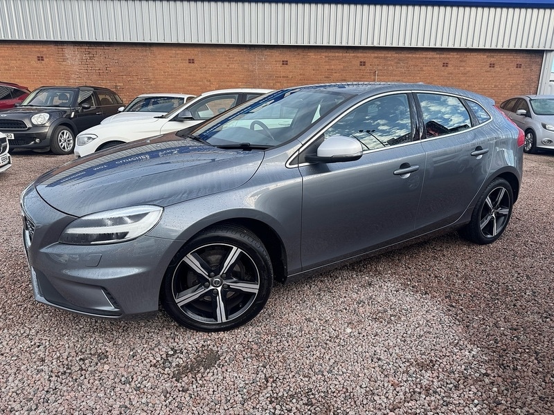 Used Volvo V40 2018 for sale - 76536273: Photo 14