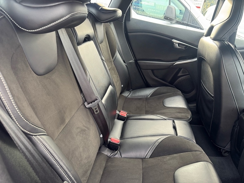 Used Volvo V40 2018 for sale - 76536273: Photo 16