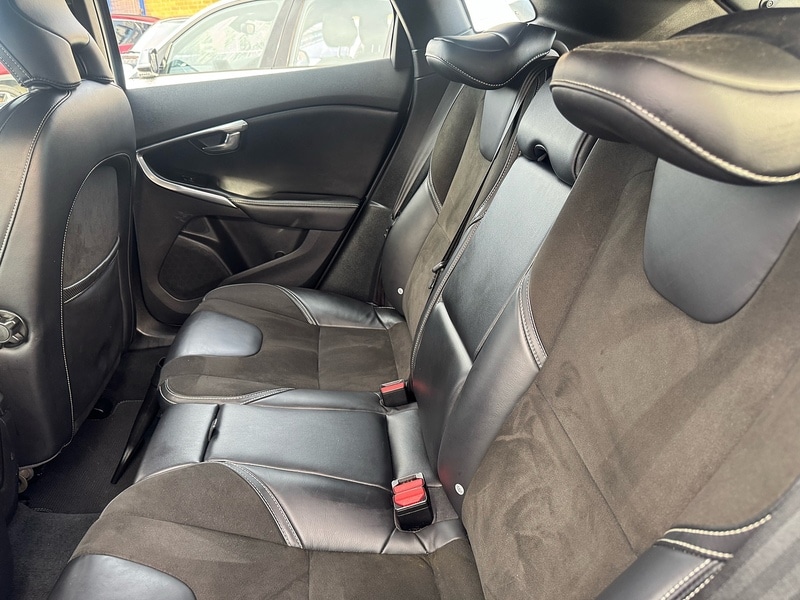 Used Volvo V40 2018 for sale - 76536273: Photo 19